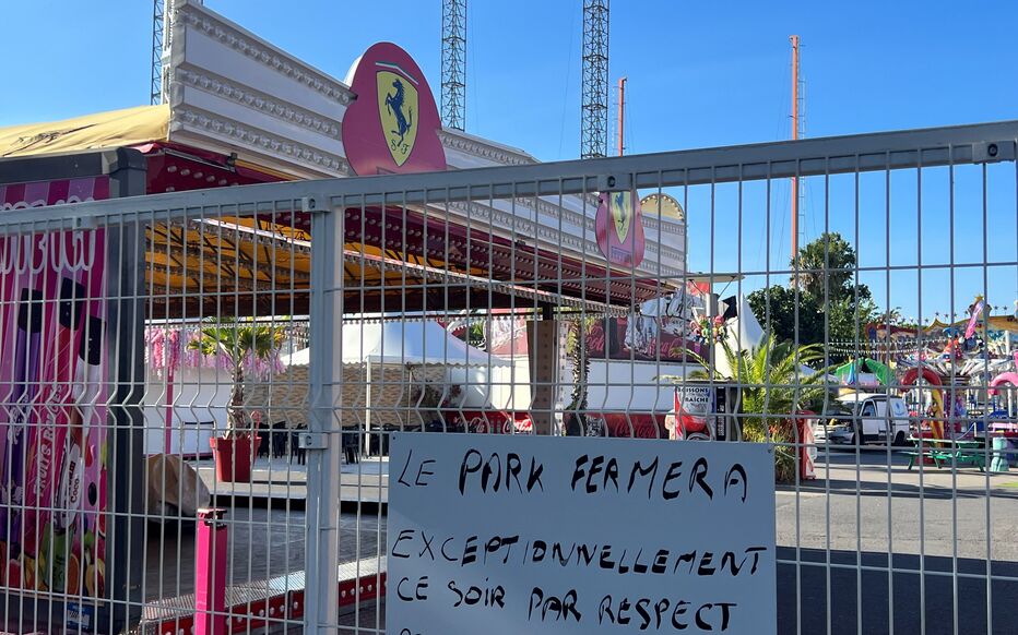 Image de Société. Un accident mortel survenu au Luna Park du Cap d'Agde suscite des inquiétudes concernant les normes de sécurité dans les parcs de loisirs. En effet, un adolescent de 17 ans a perdu la vie en chutant d'une attraction de 60 mètres de haut, tandis qu'une jeune femme de 19 ans a été grièvement blessée. L'enquête, en cours pour déterminer les causes de l'accident, se penche sur la responsabilité des conditions météorologiques ou d'éventuels défauts de sécurité. En attendant, les réactions se multiplient quant à la rigueur des normes en vigueur. Quelle est votre analyse de la situation ?